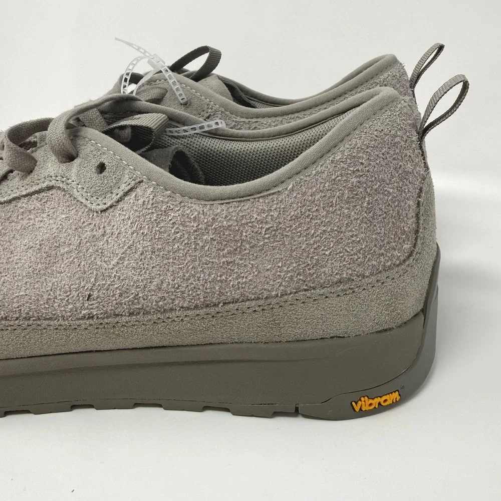 The North Face Larimer Low Grey Hairy Suede Vibram Megagrip Shoes Mens 14 NEW